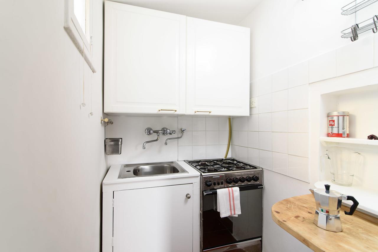 White Terrace Apartment Navona روما المظهر الخارجي الصورة